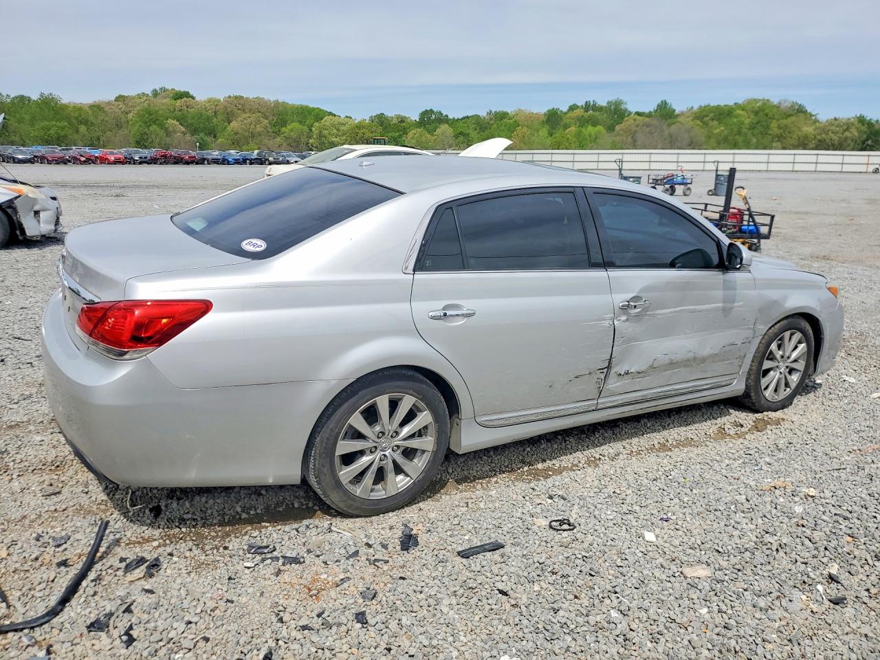 TOYOTA AVALON 2012 — 4