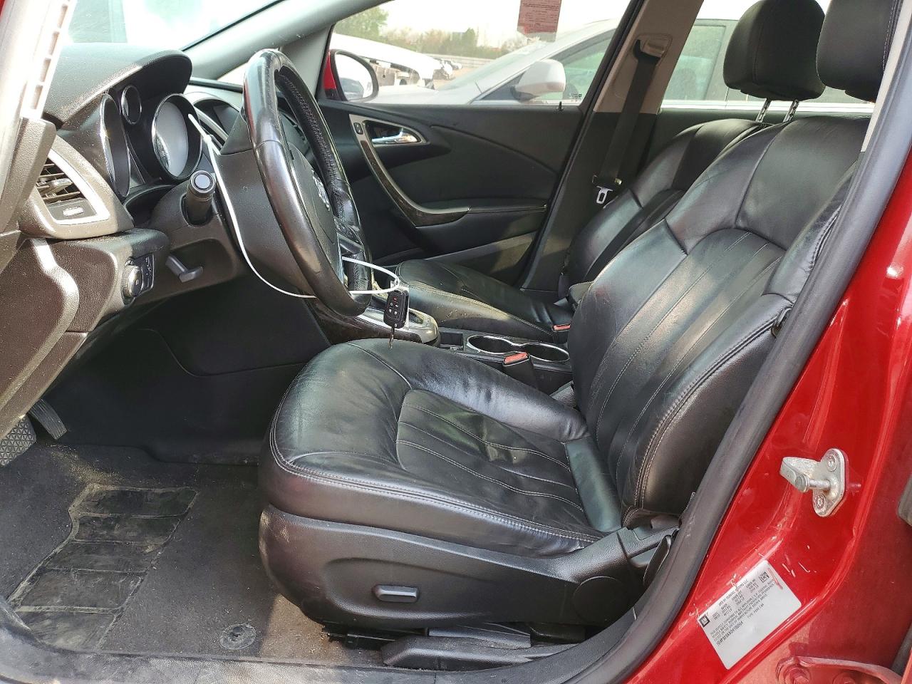 BUICK VERANO 2013 — 8