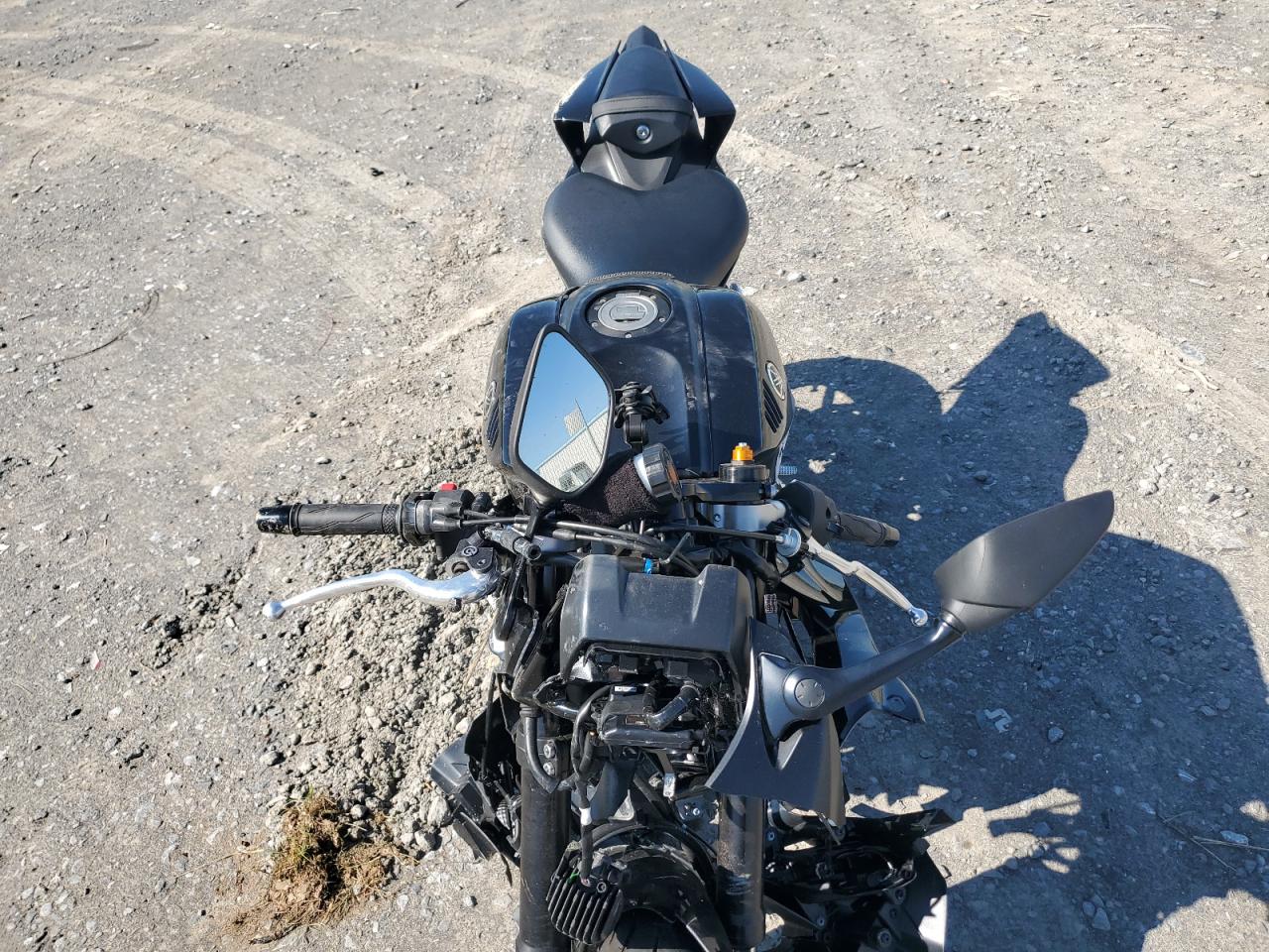 YAMAHA YZFR7 2025 — 6