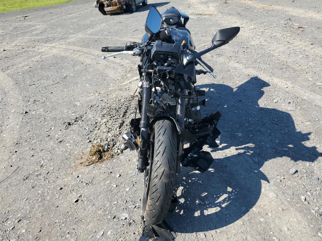 YAMAHA YZFR7 2025 — 3