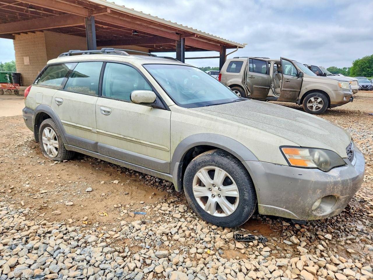 SUBARU LEGACY 2005 — 5