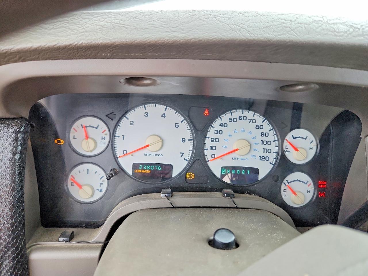 DODGE RAM 1500 2005 — 10