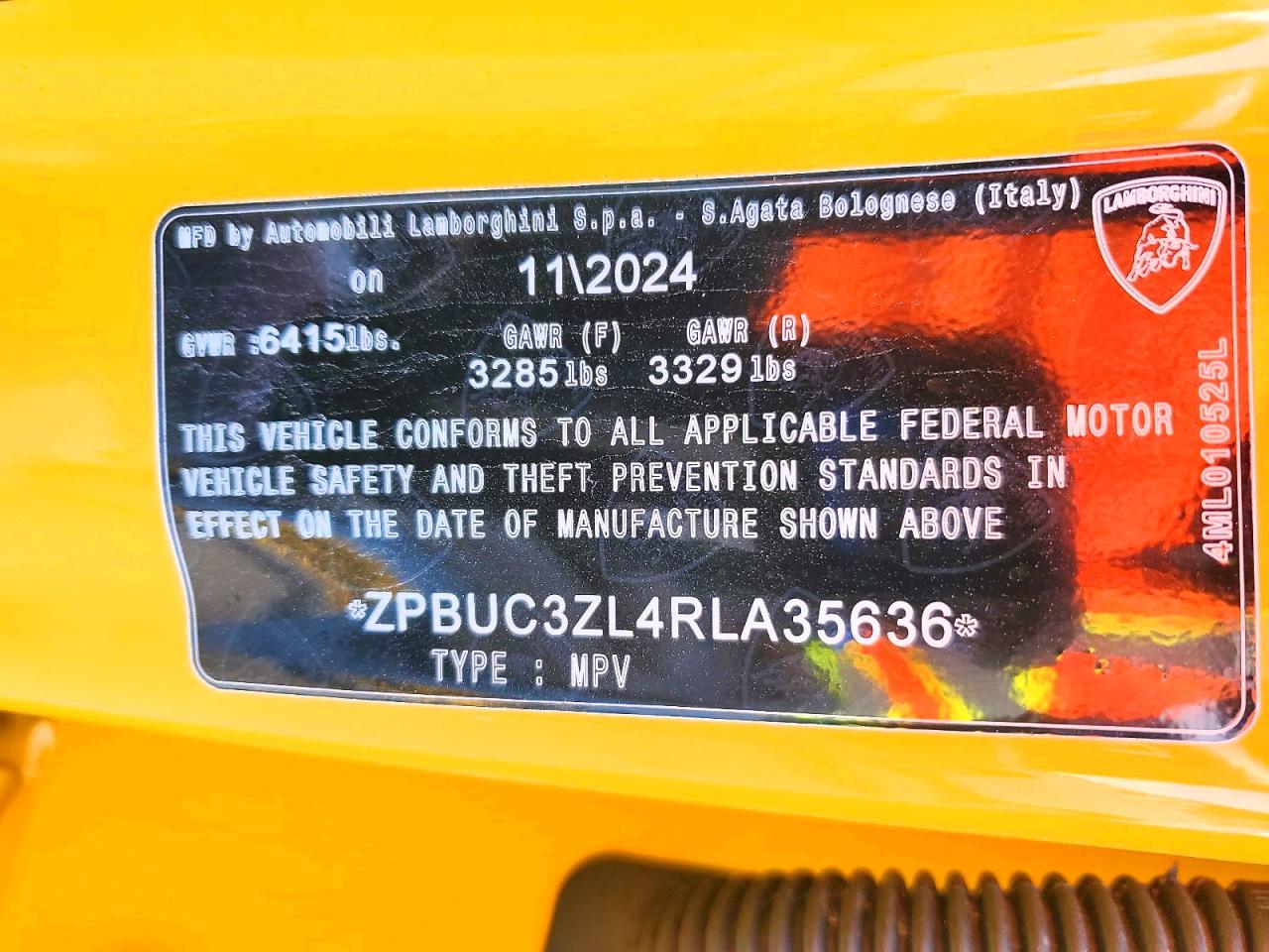 LAMBORGHINI URUS 2024 — 14