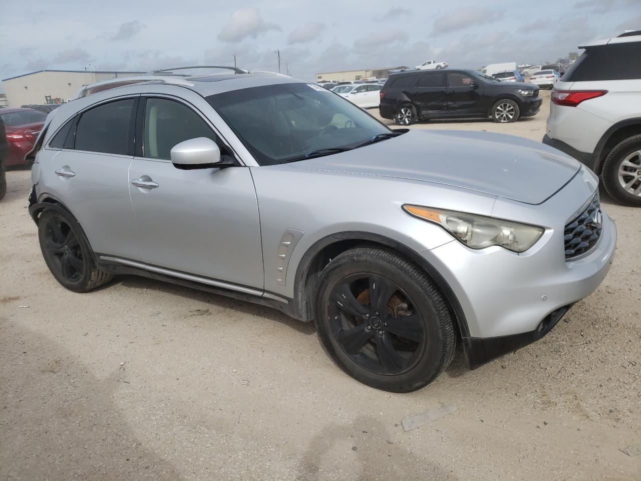 INFINITI FX35 2010 — 5