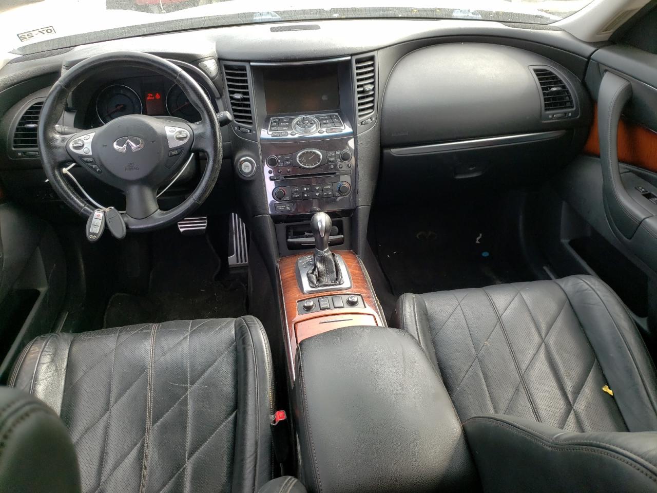 INFINITI FX35 2010 — 9
