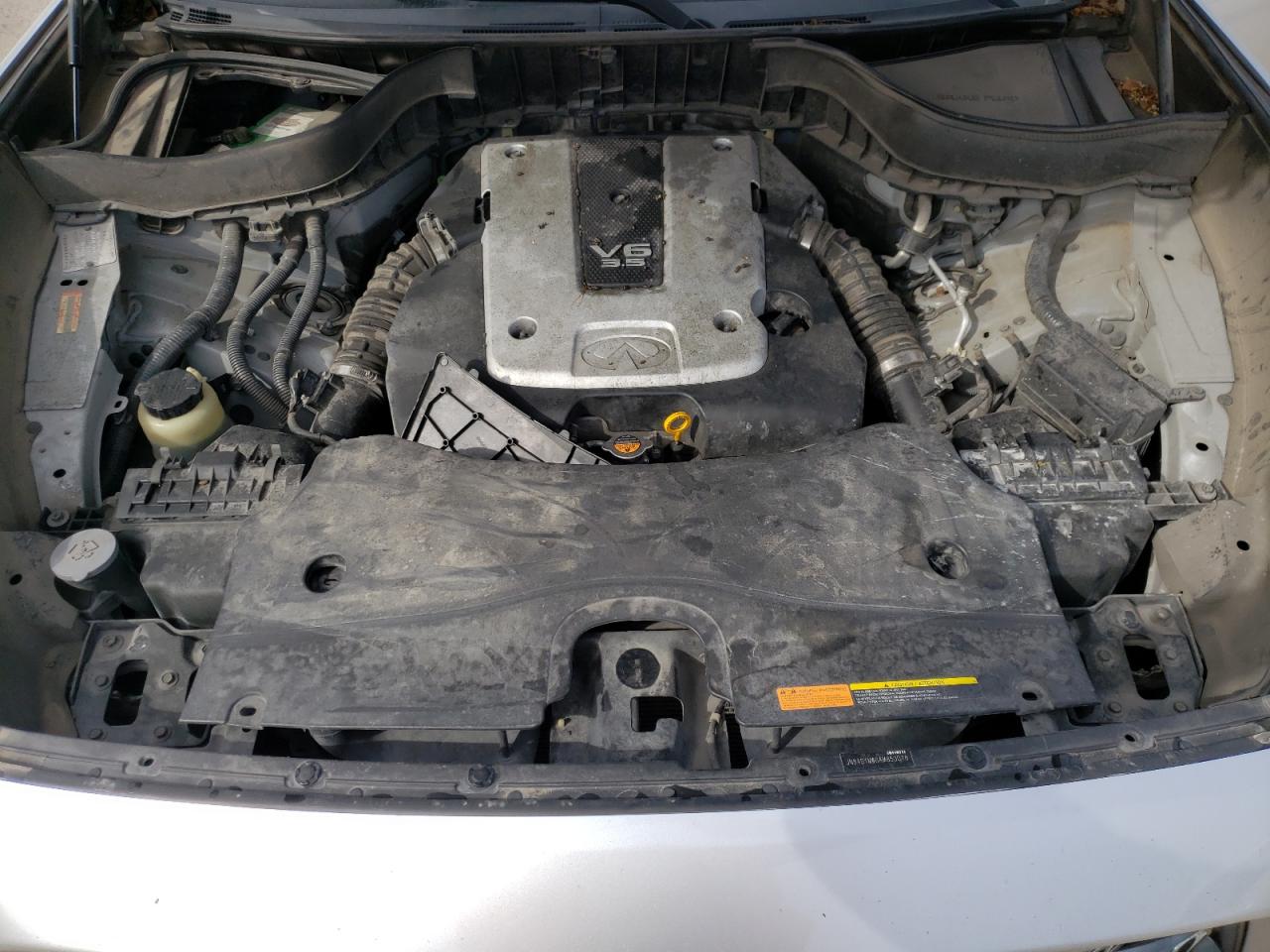 INFINITI FX35 2010 — 13