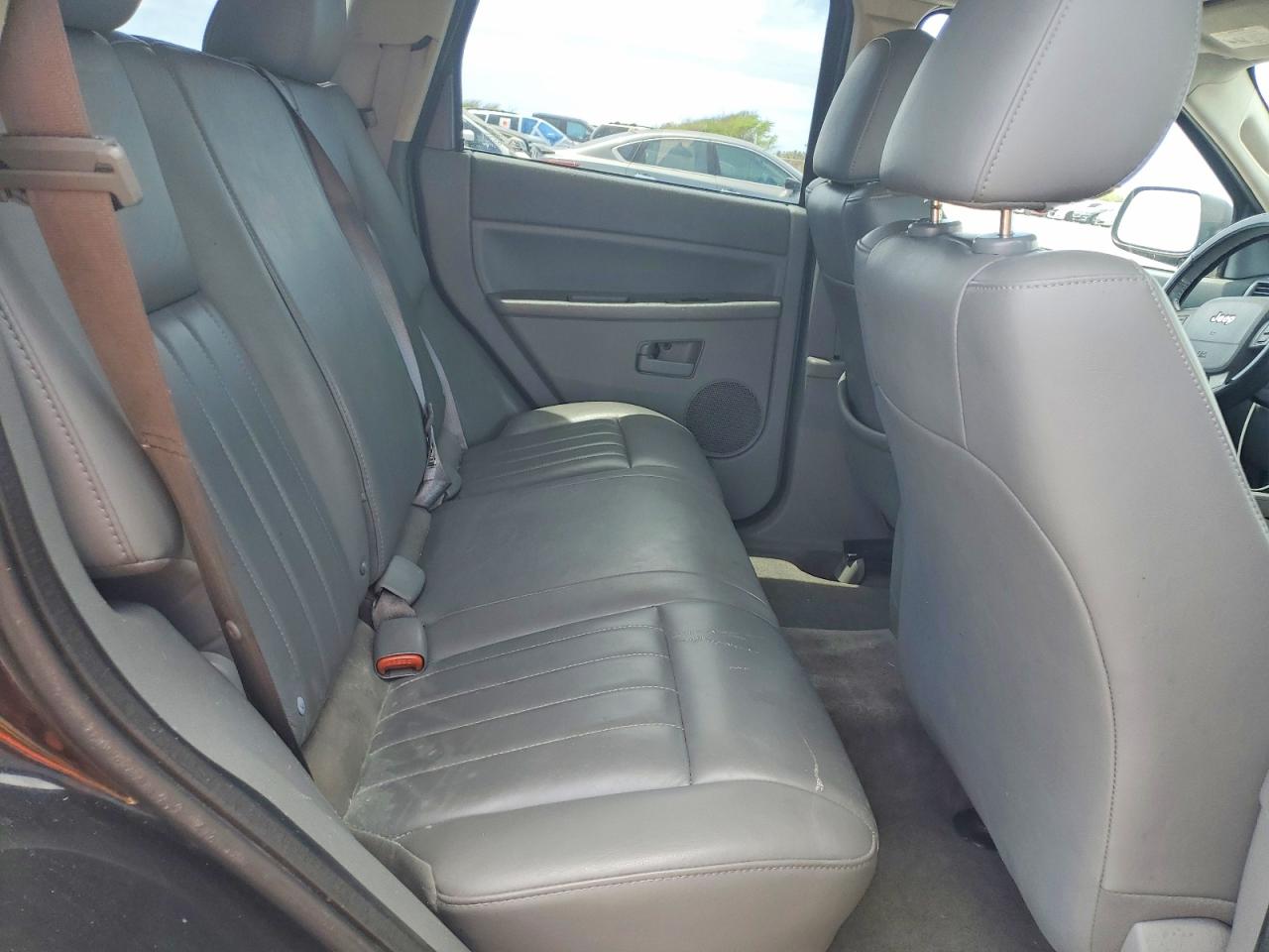 JEEP GRAND CHEROKEE 2006 — 12