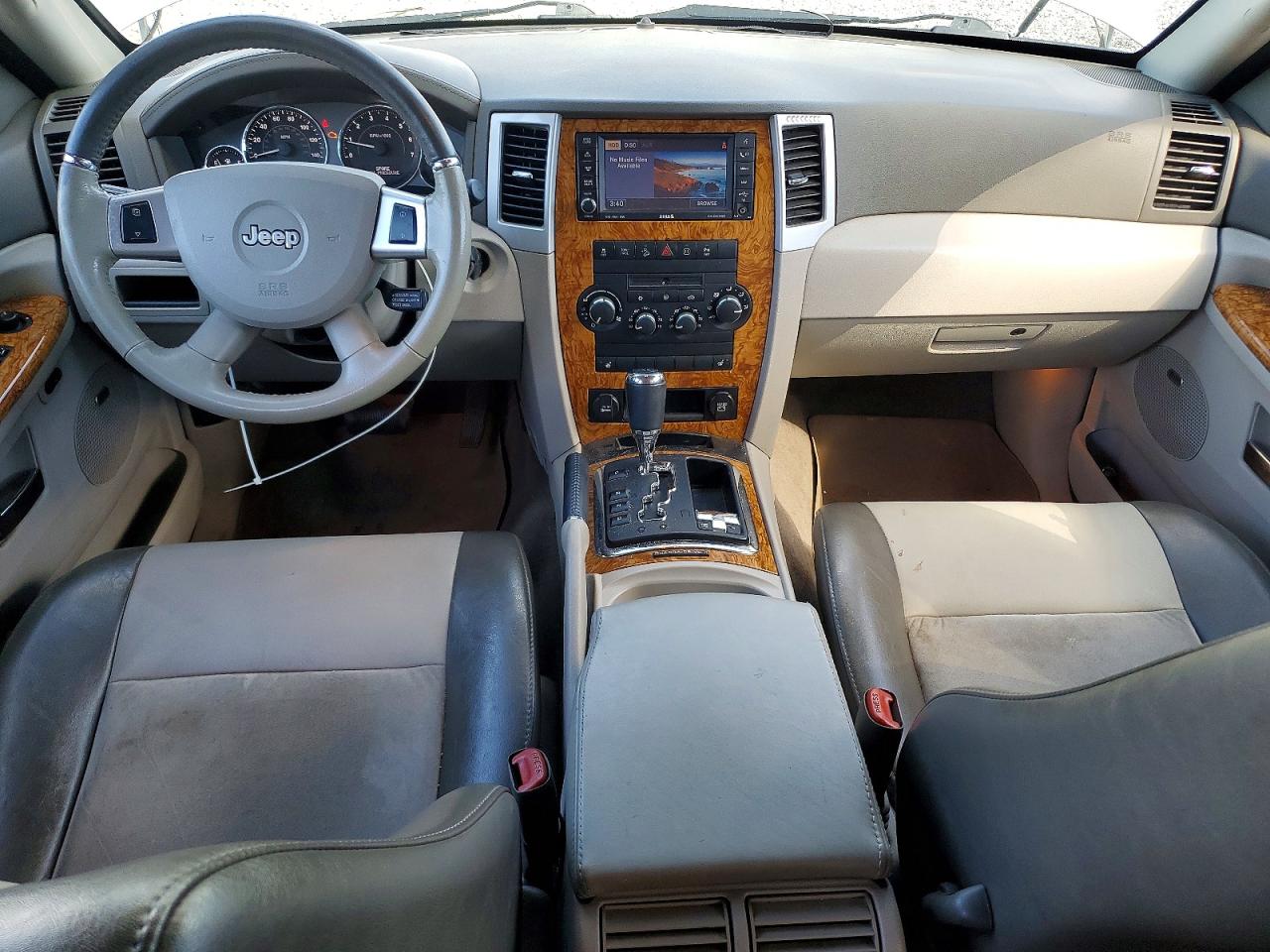 JEP GRAND CHEROKEE 2010 — 9
