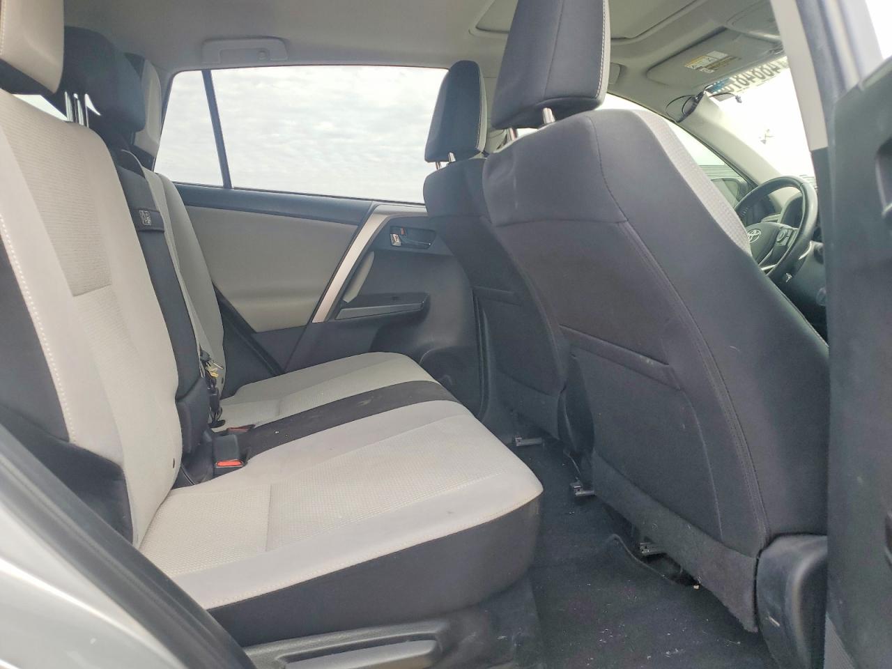 TOYOTA RAV4 HV 2016 — 12