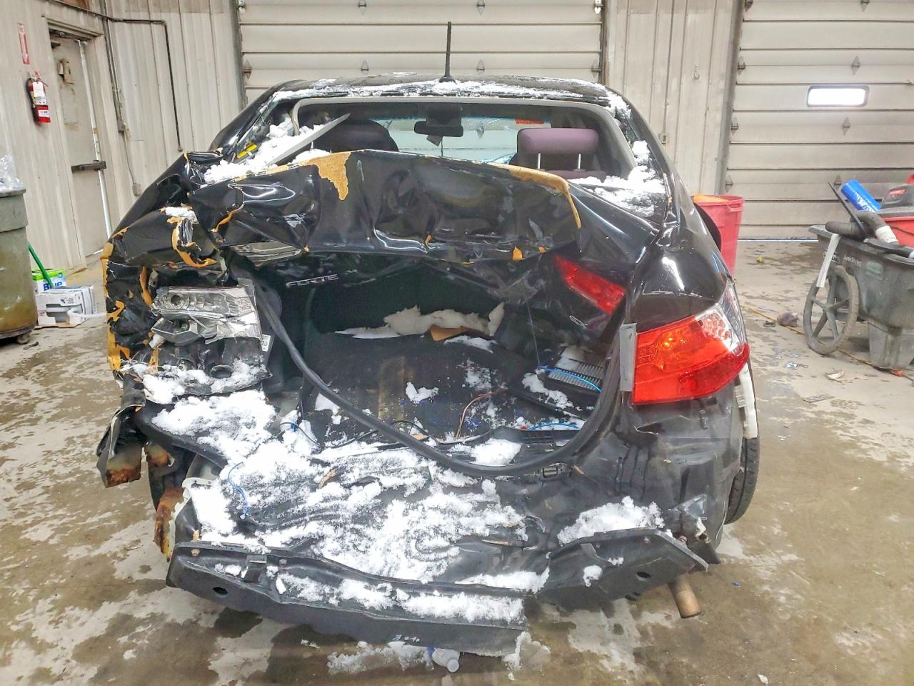 KIA FORTE 2010 — 7