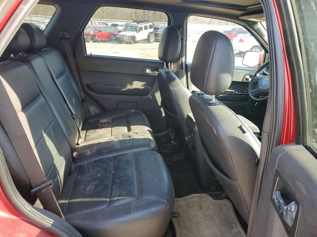 FORD ESCAPE 2008 — 12
