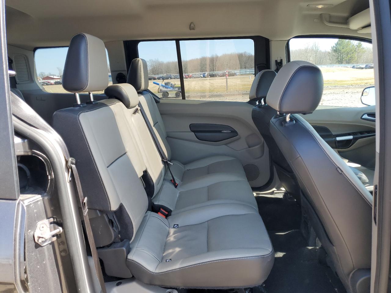 FORD TRANSIT CONNECT 2015 — 12