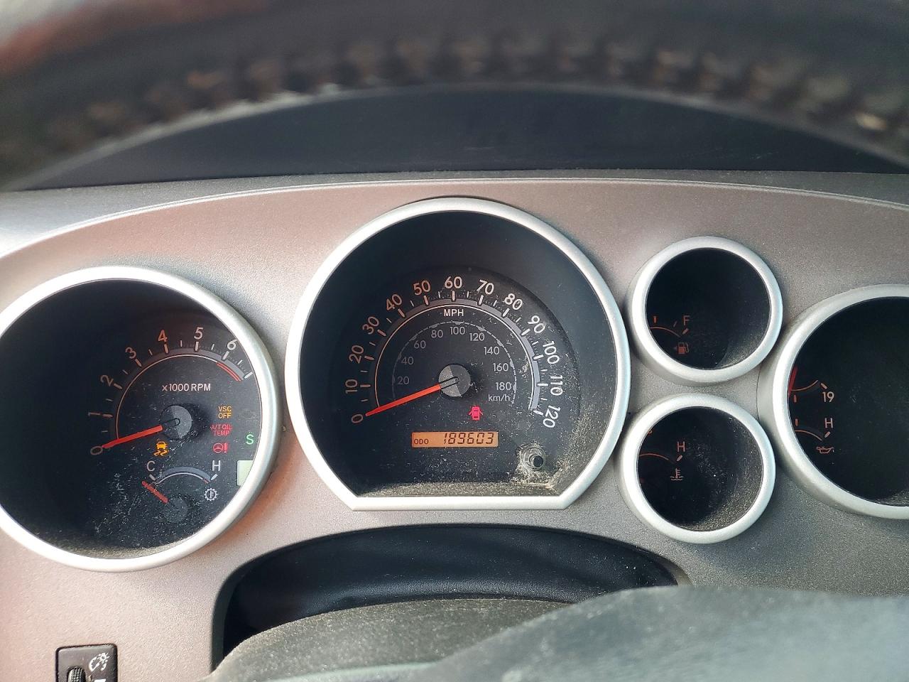TOYOTA SEQUOIA 2011 — 10