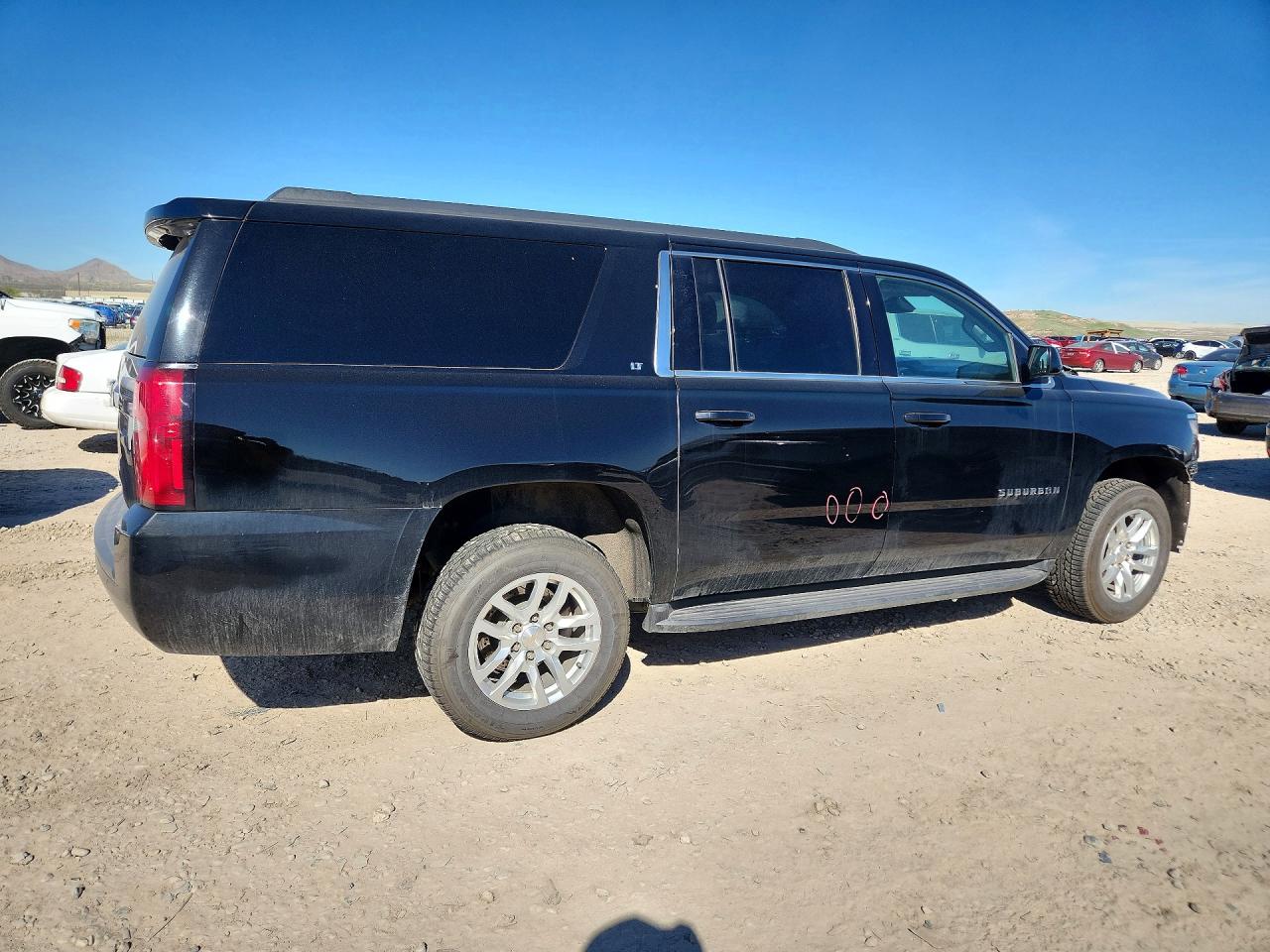 CHEVROLET SUBURBAN 2019 — 4