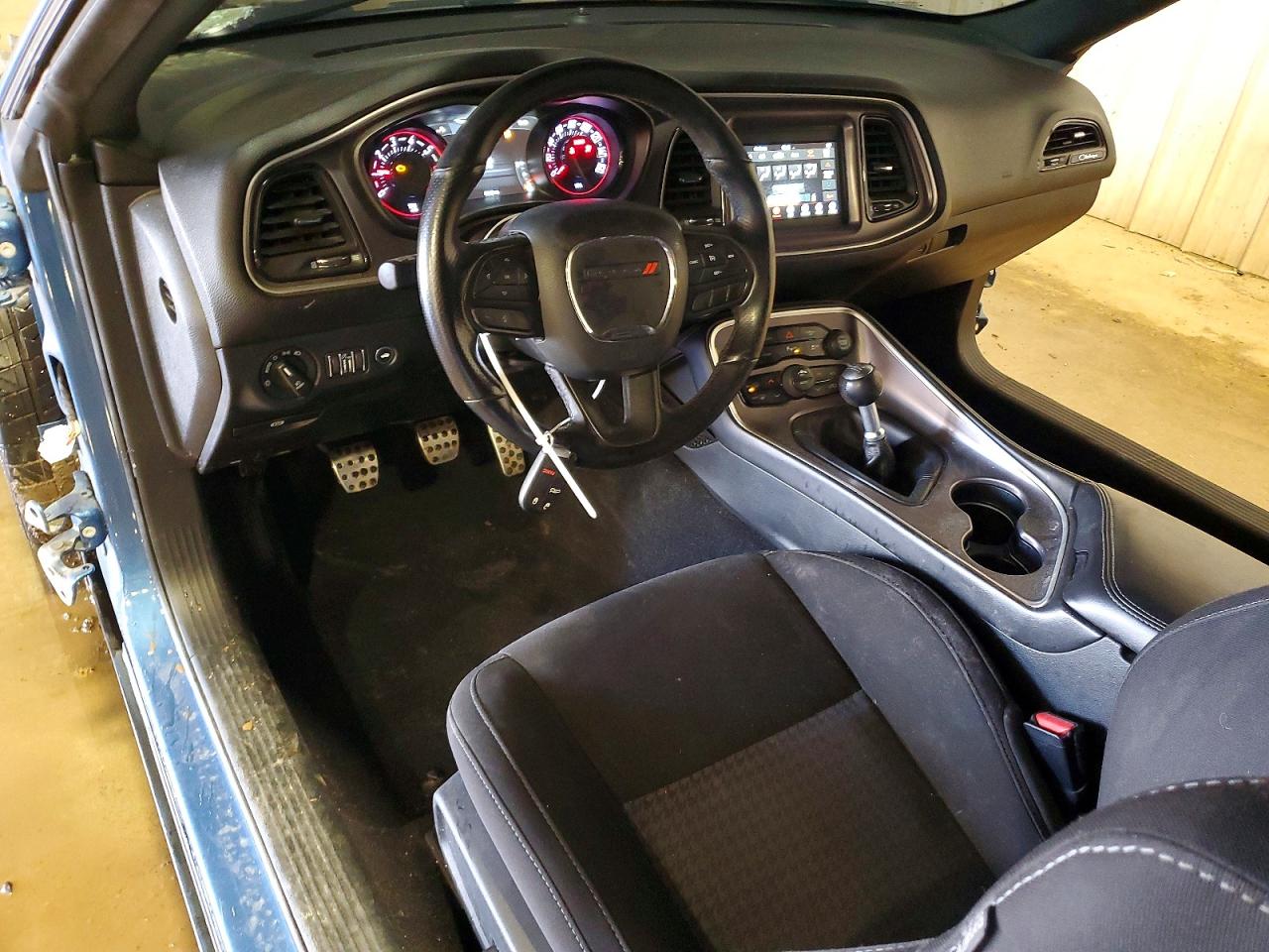 DODGE CHALLENGER 2020 — 9