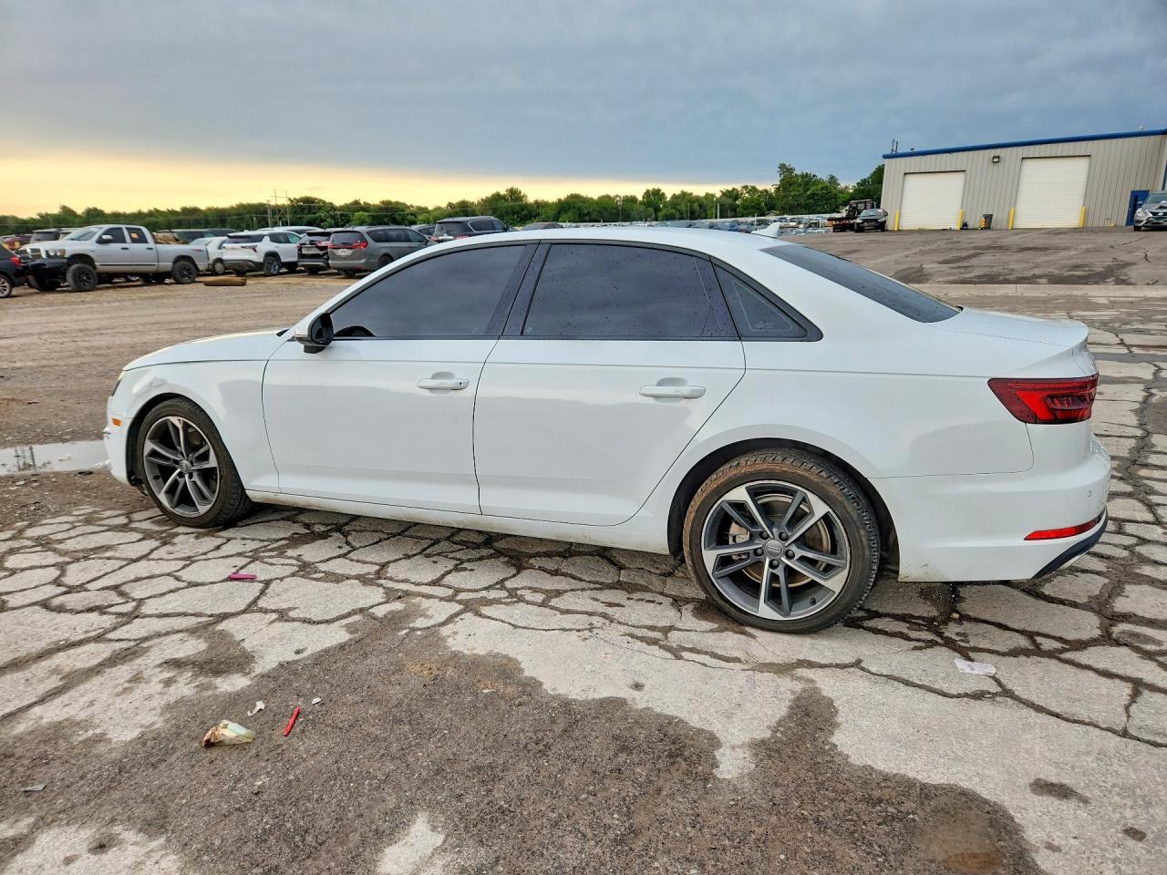 AUDI A4 2019 — 3