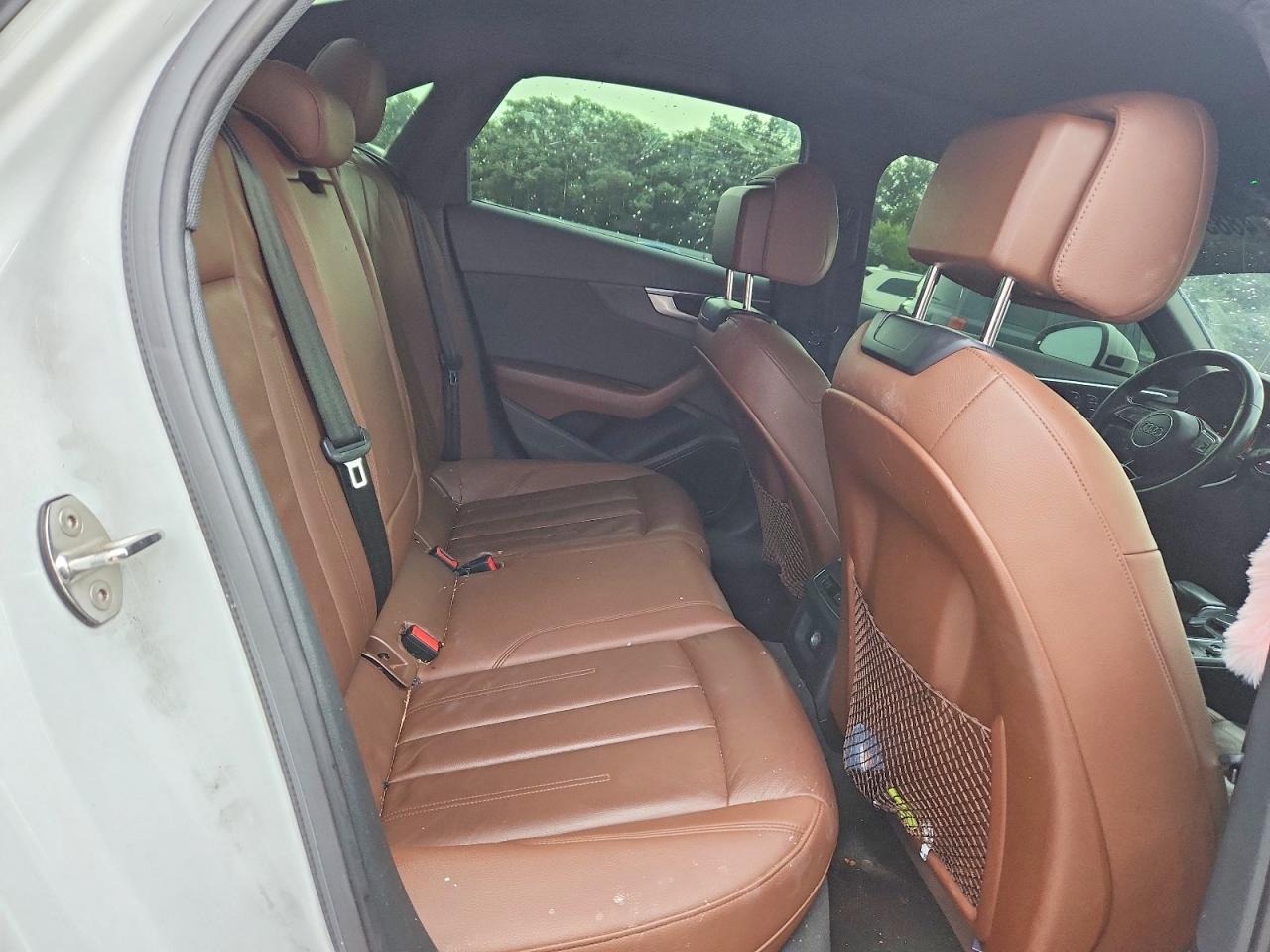 AUDI A4 2019 — 11