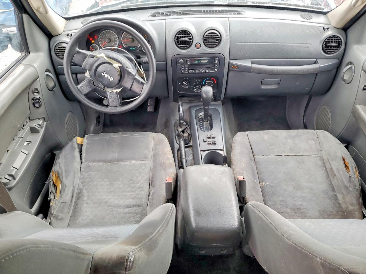 JEEP LIBERTY 2005 — 9