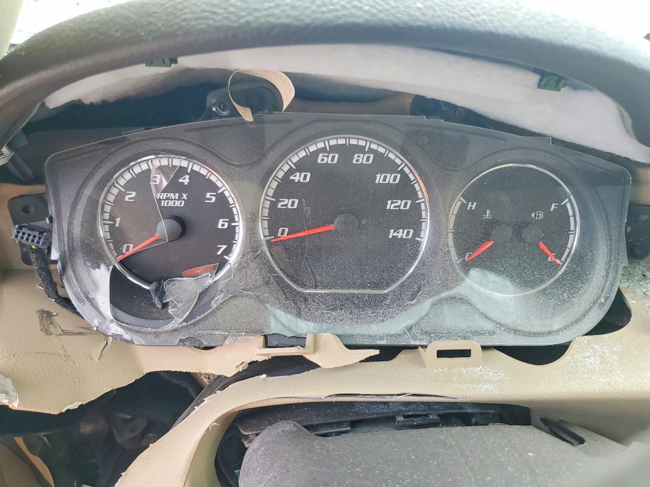 BUICK LUCERNE 2010 — 10