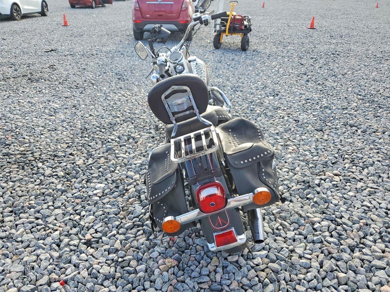 HARLEY-DAVIDSON FLSTC 2000 — 5