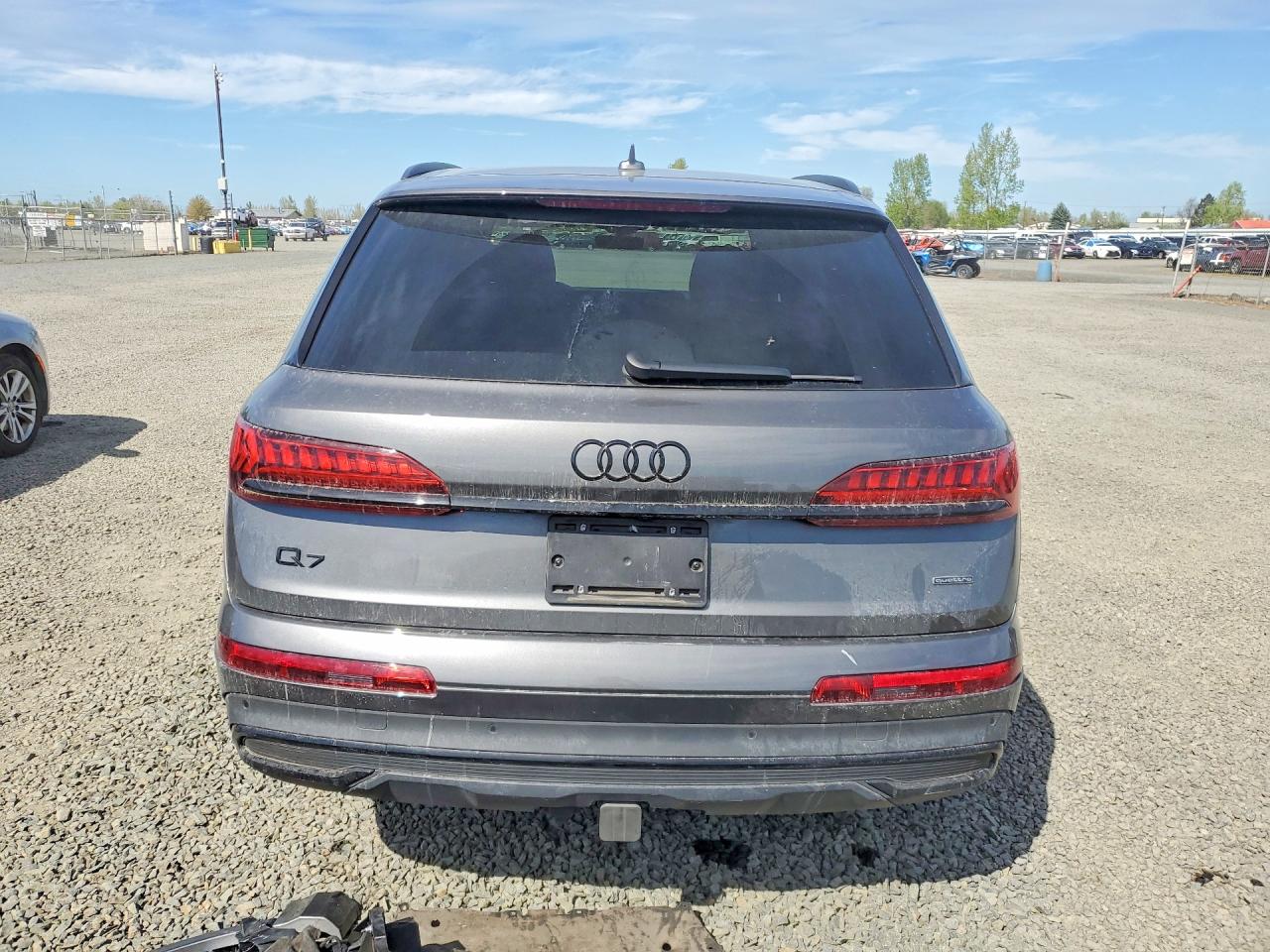 AUDI Q7 2024 — 7