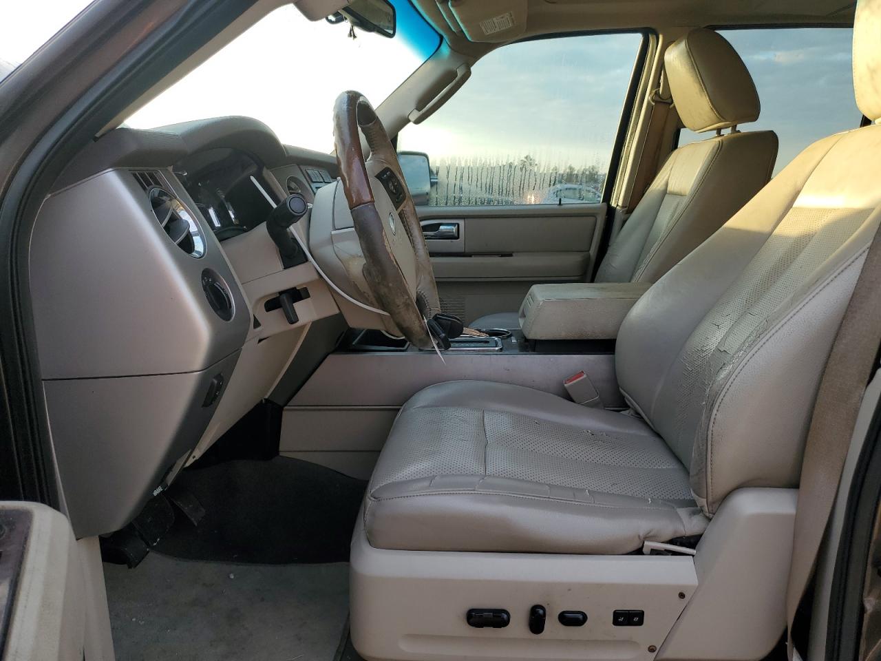 FORD EXPEDITION 2009 — 8