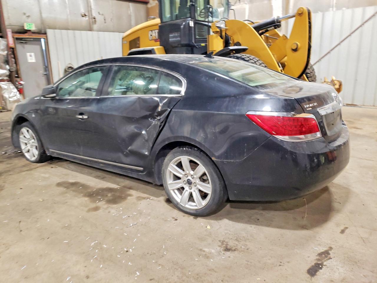BUICK LACROSSE 2010 — 3