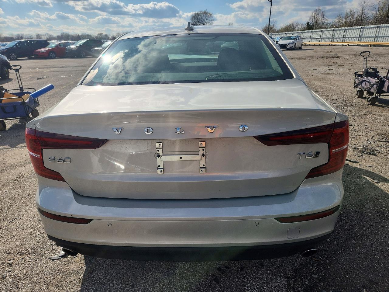 VOLVO S60 2021 — 6