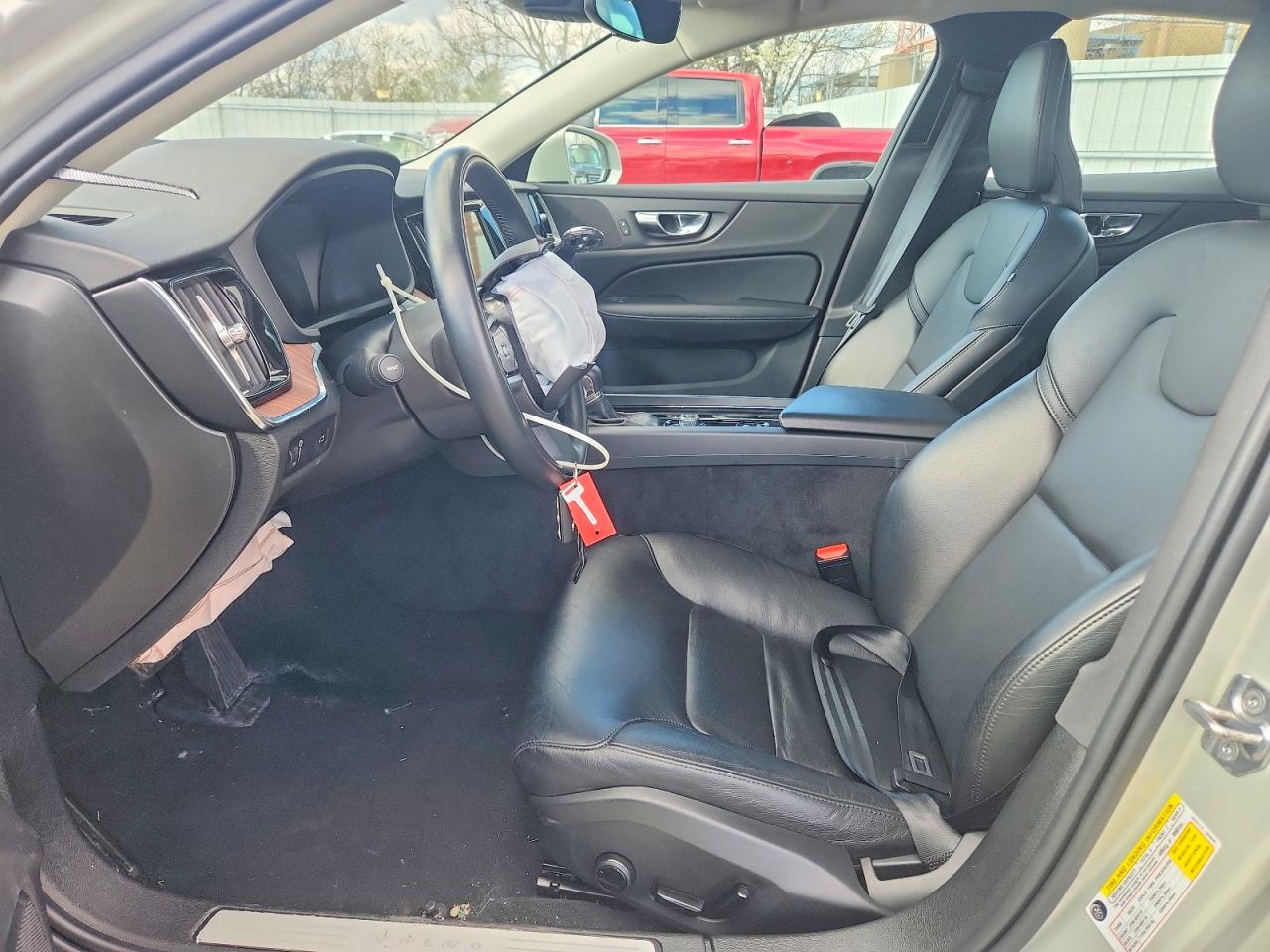 VOLVO S60 2021 — 7