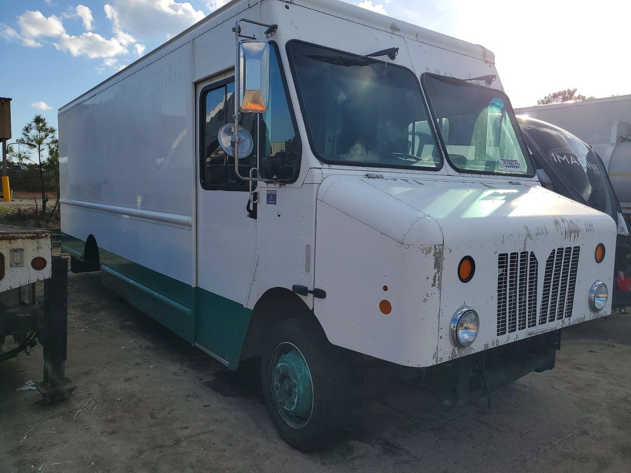 2016 FREIGLINER MT45 CHASSIS