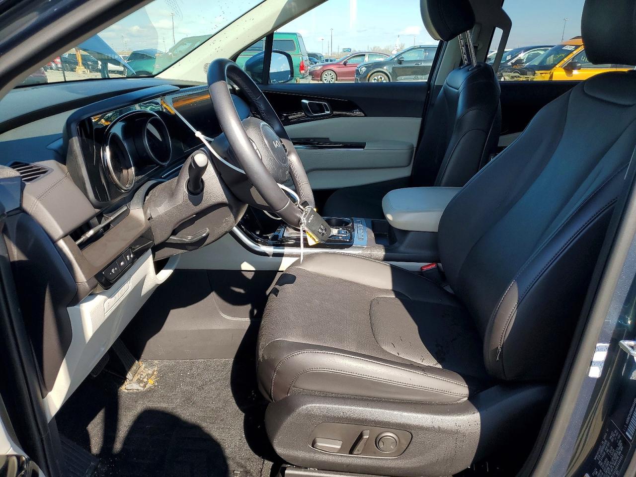 KIA CARNIVAL 2024 — 8