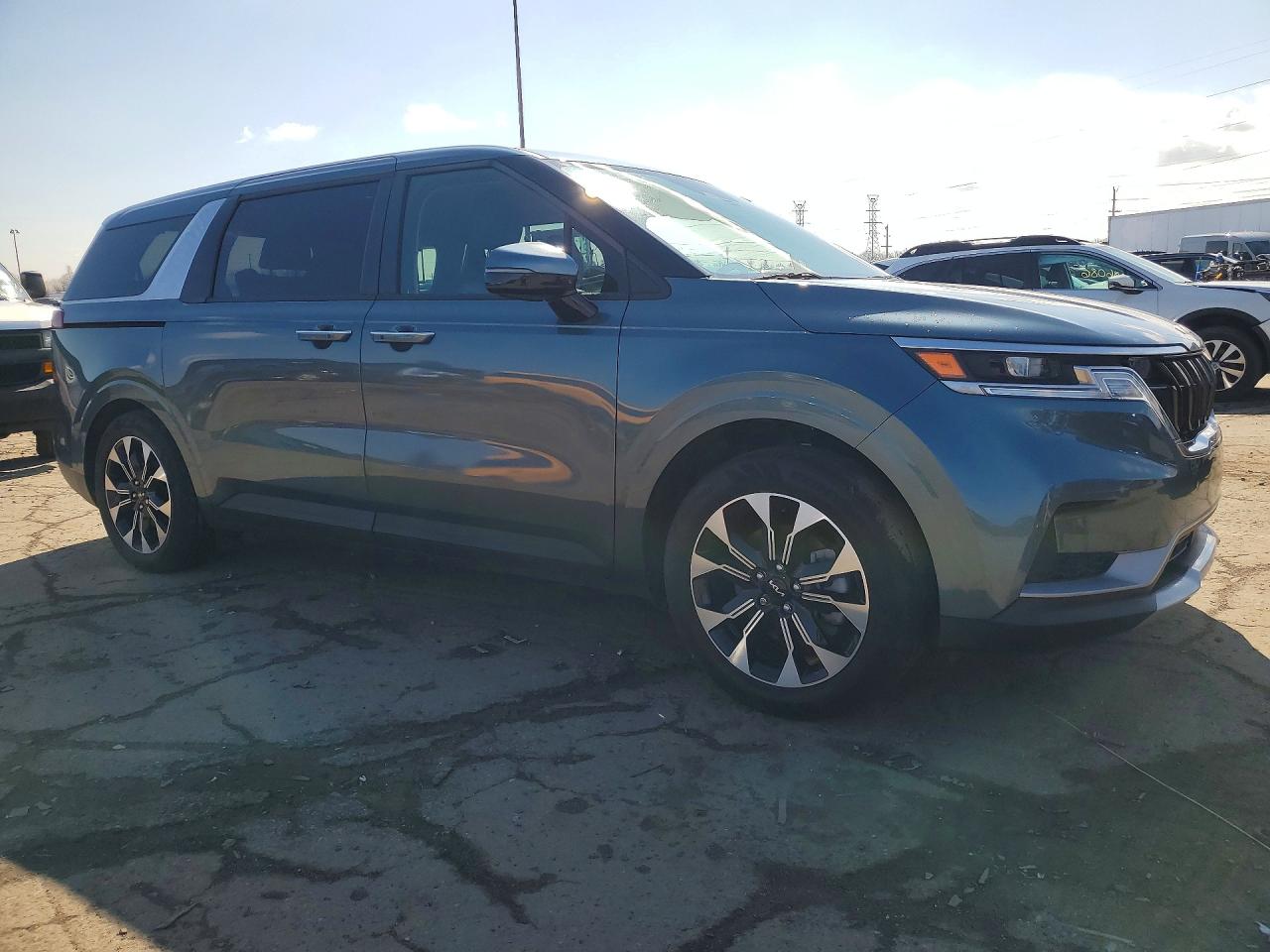 KIA CARNIVAL 2024 — 5