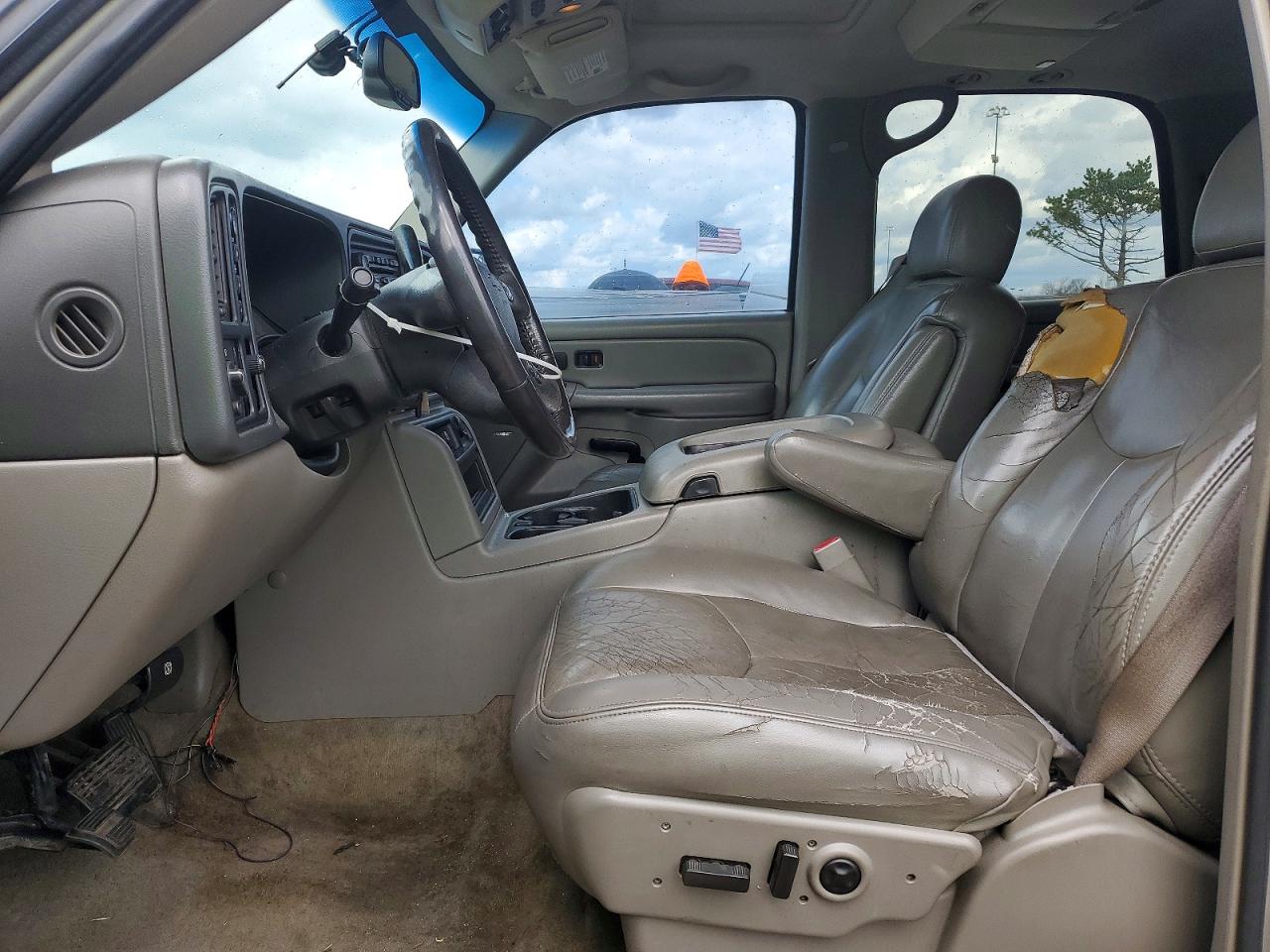 CHEVROLET TAHOE 2005 — 8