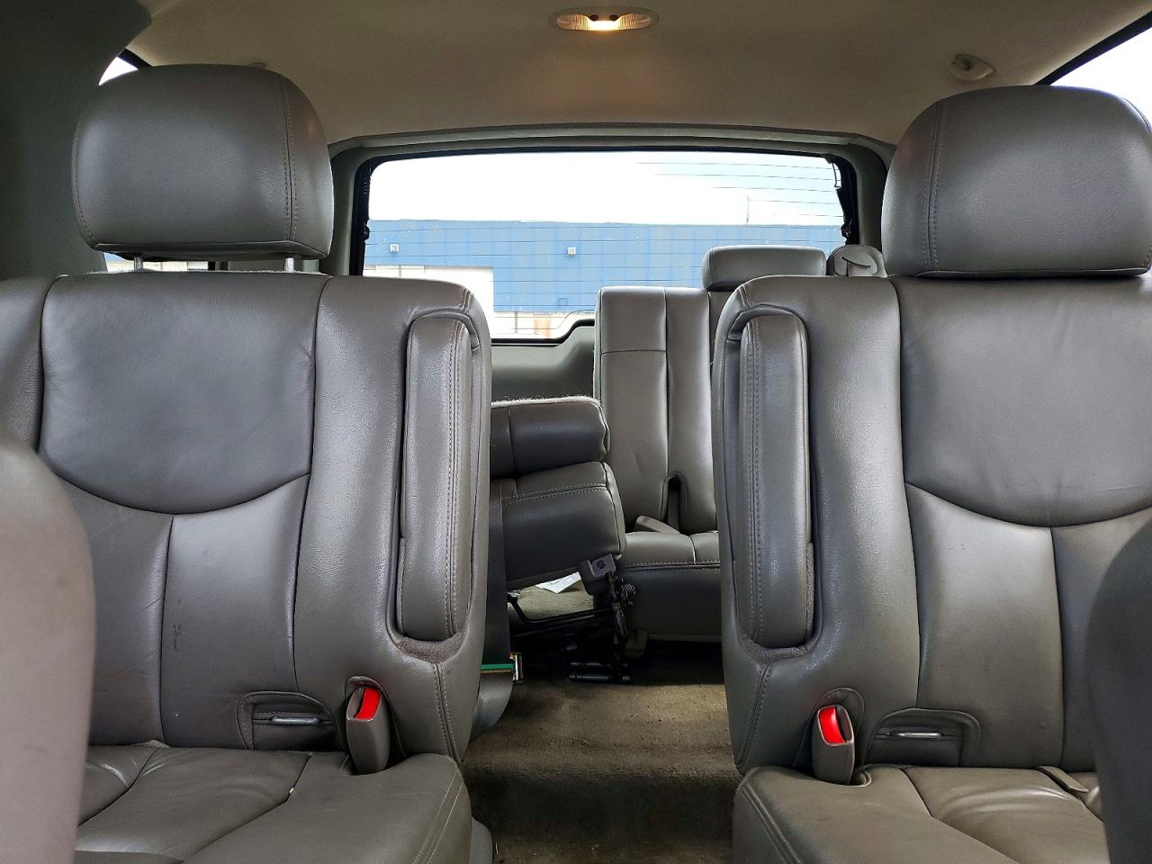 CHEVROLET TAHOE 2005 — 11