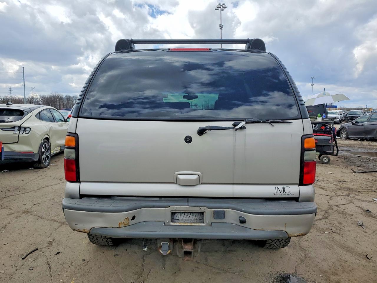 CHEVROLET TAHOE 2005 — 7