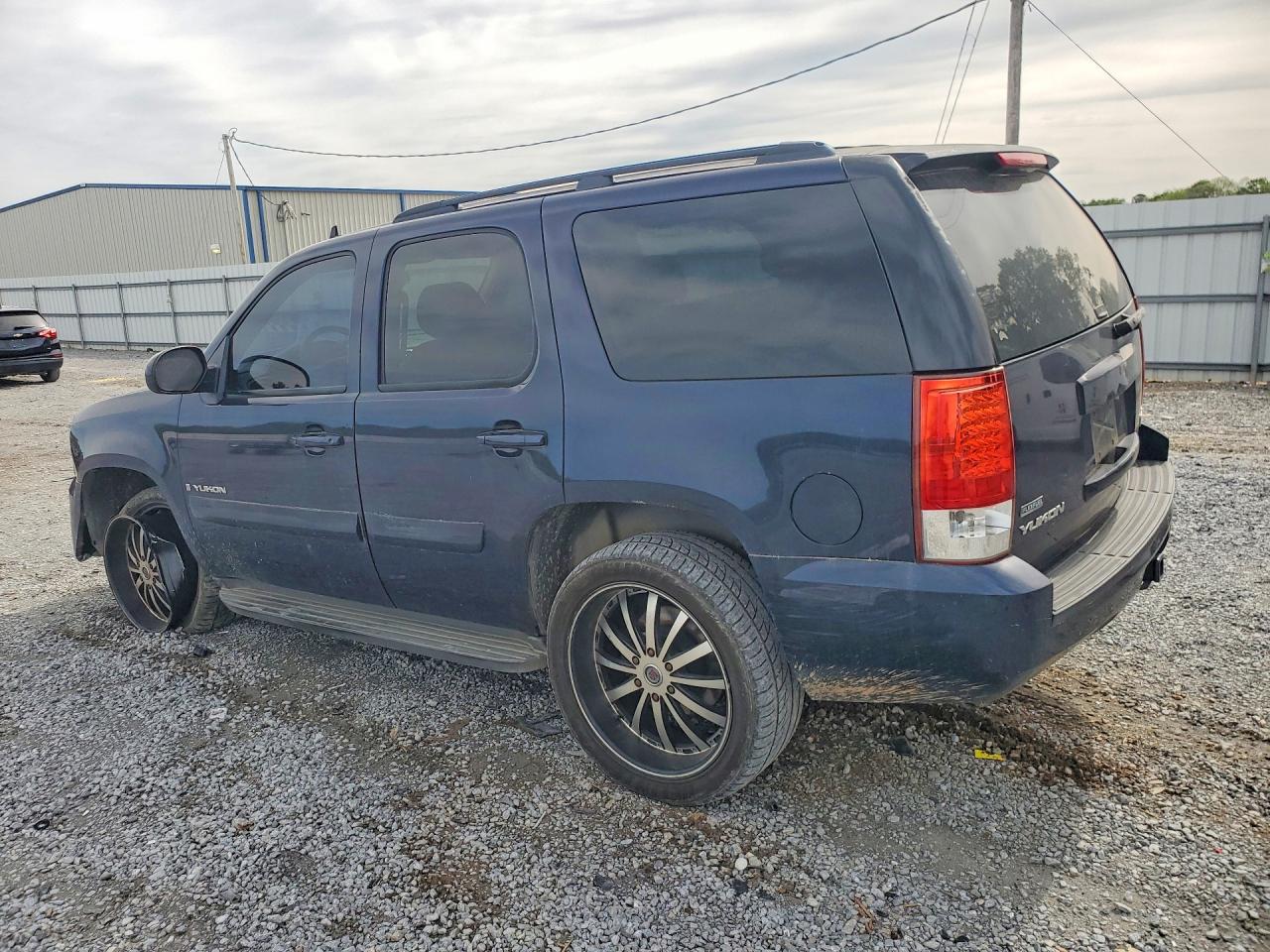 GMC YUKON 2009 — 3