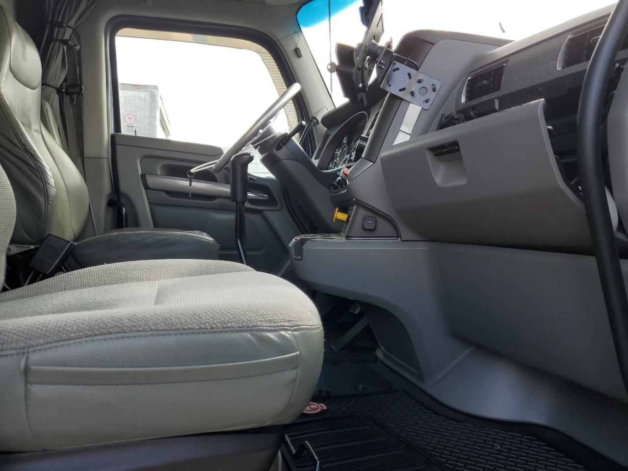 KENWORTH T680 2015 — 6