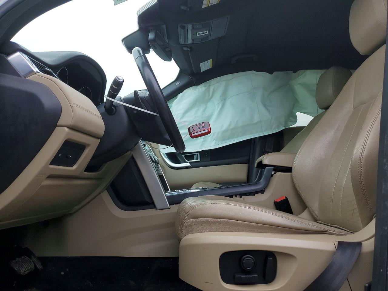 LAND ROVER DISCOVERY SPORT 2016 — 8