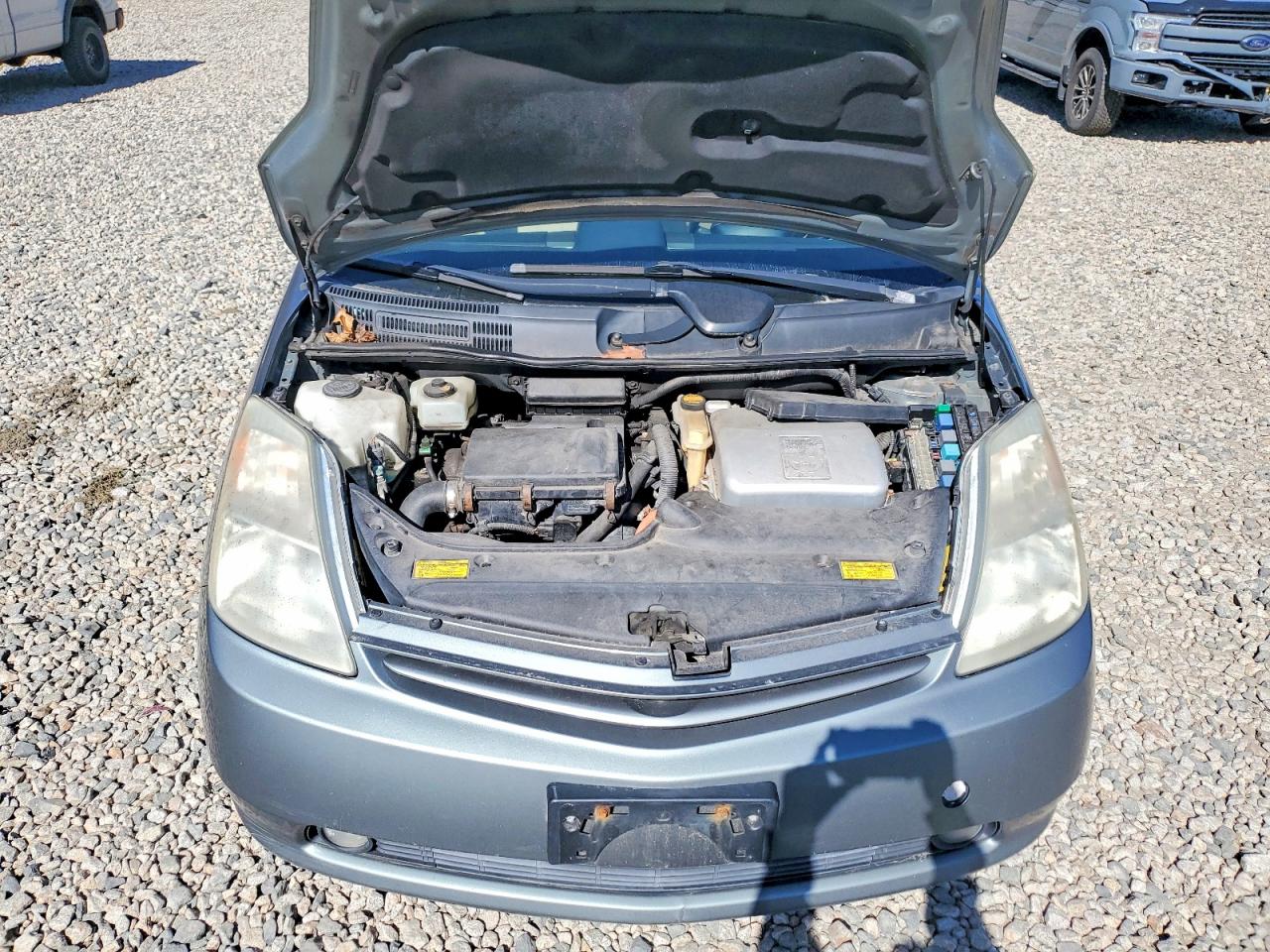 TOYOTA PRIUS 2005 — 12