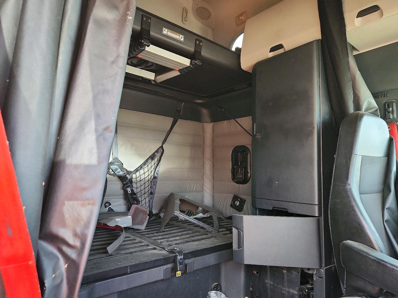 FREIGHTLINER CASCADIA 126 2019 — 7