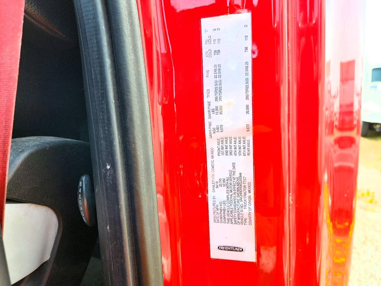 FREIGHTLINER CASCADIA 126 2019 — 11