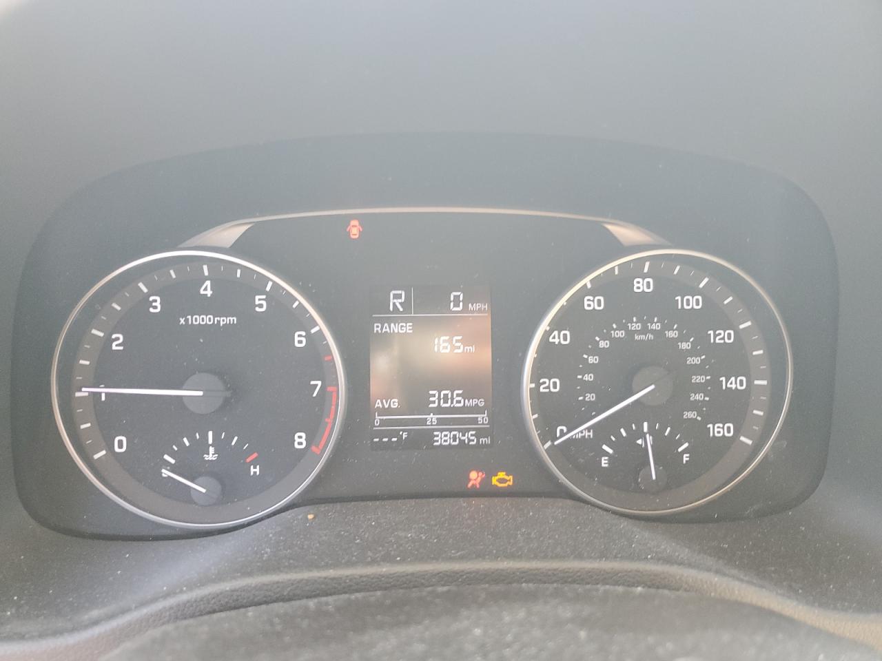 HYUNDAI ELANTRA 2017 — 10