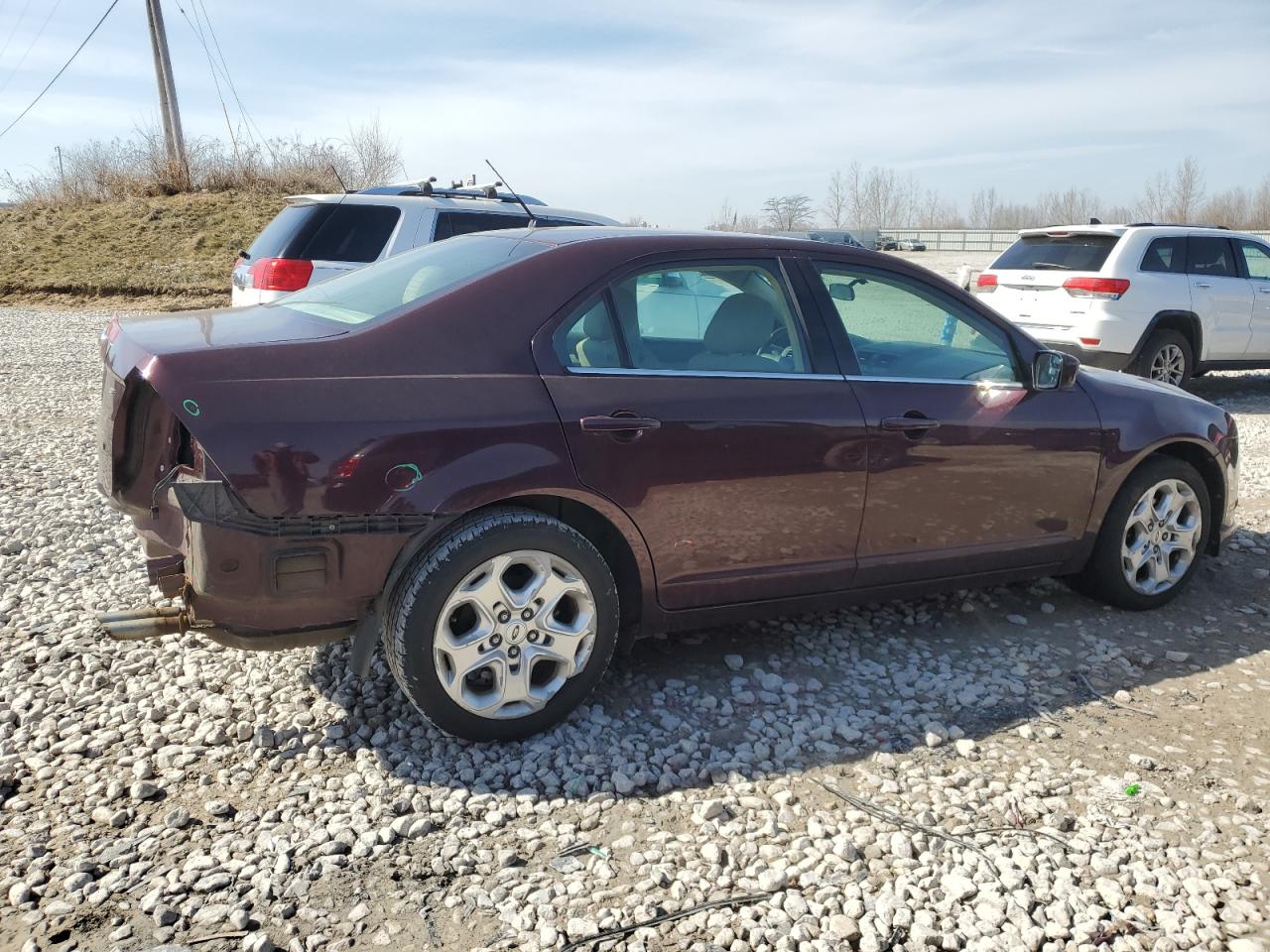 FORD FUSION 2011 — 4
