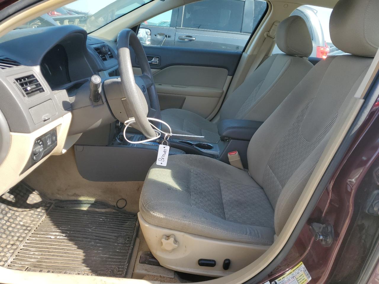 FORD FUSION 2011 — 8