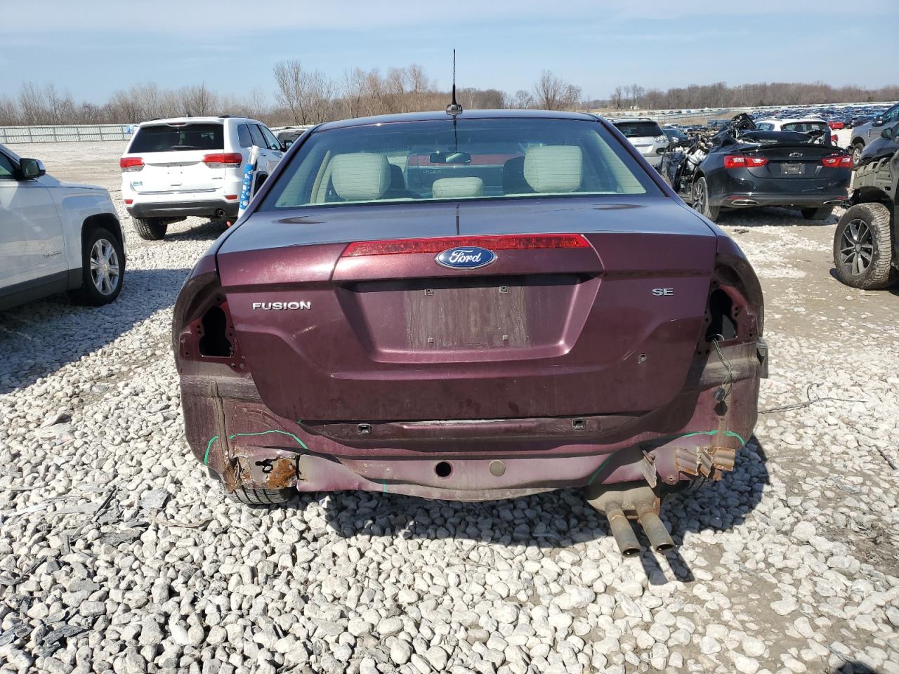 FORD FUSION 2011 — 7