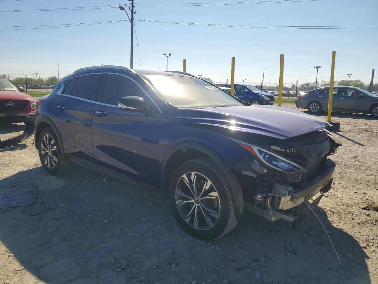 2017 INFINITI QX30 PREMIUM