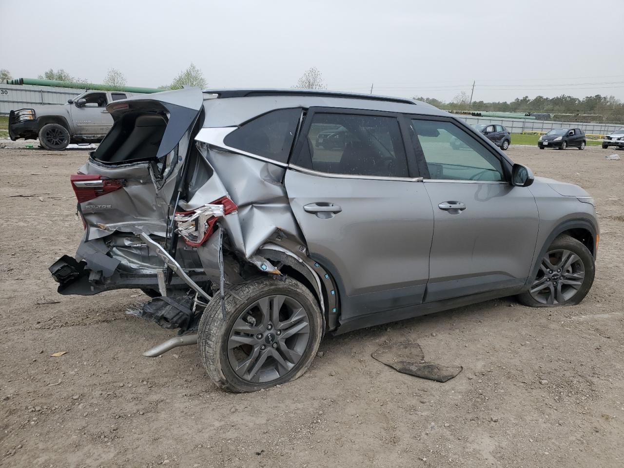 KIA SELTOS 2023 — 4