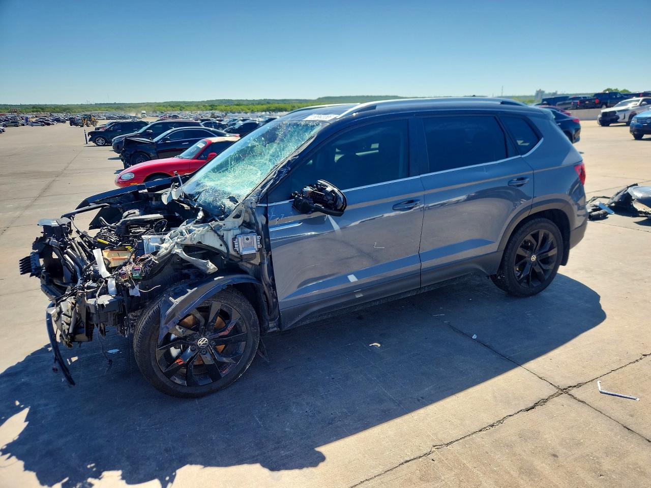 2024 VOLKSWAGEN TAOS SE