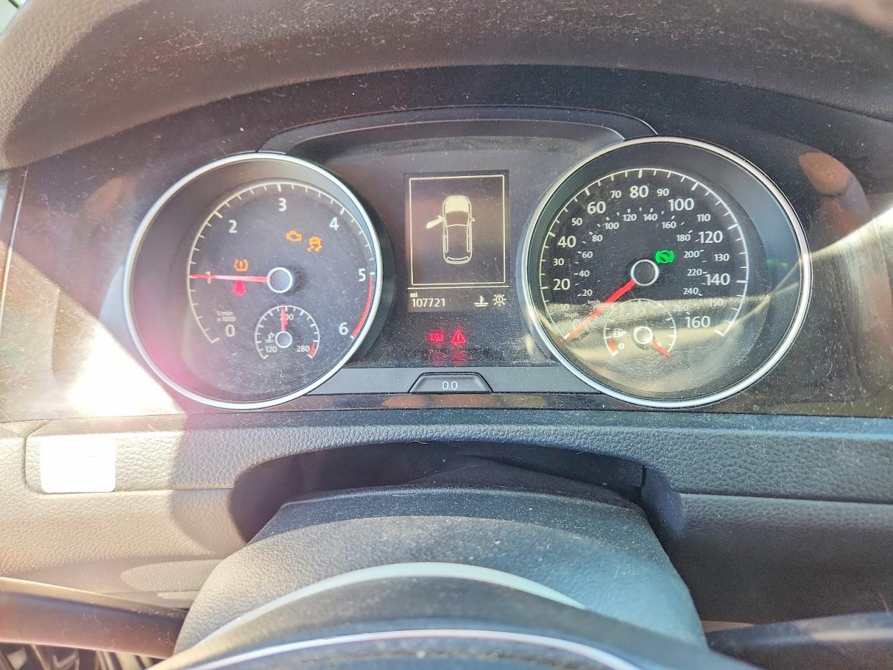 VOLKSWAGEN GOLF 2015 — 10
