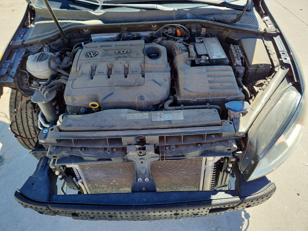 VOLKSWAGEN GOLF 2015 — 12